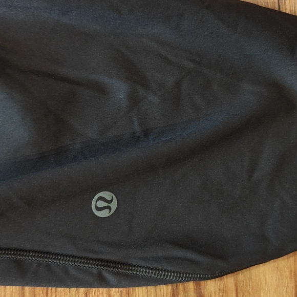 Lululemon Athletica High Rise Crop - Picture 3 of 6